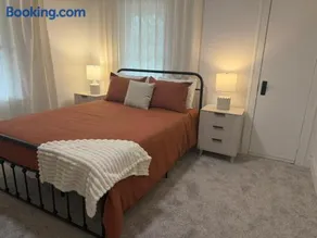 Prime Location! Spacious Family-Friendly Home - Image 3