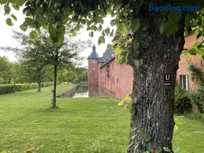 Schloss Adolphsburg im Sauerland - Image 1