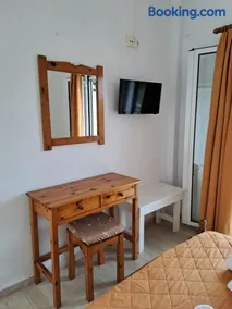 Evridiki Apartments - Image 2