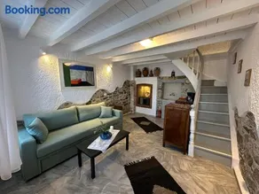 Seafront House - Image 1
