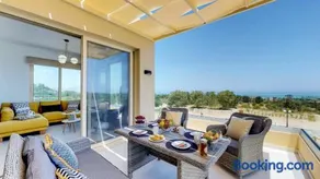 Liberty & Freedom Luxury Villa-heated pool - Image 2