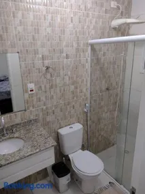 Linda casa em condomínio fechado para temporada. - Image 2