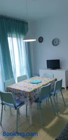 GOLDEN HOUSE - Image 5