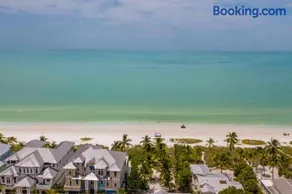 Extended Family Dream, Sleeps 16, Walk to Ocean - Image 2