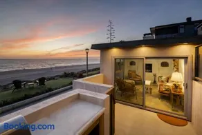 New The Triton Manhattan Beachfront Escape - Image 3