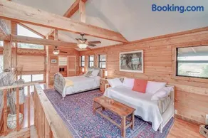 Cliffside Cabin @ High Hope Ranch Cowboy POOL! - Image 4