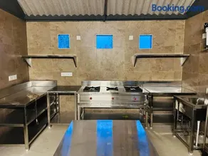 1000 SILVERS -Farm Stay - Image 3
