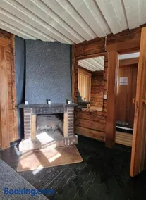 A magnificent mansion and beach sauna in Helsinki! - Image 4