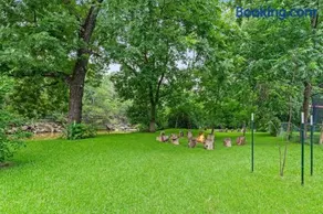 Very Cozy Home On a Creek - Sleeps 8 - Image 1