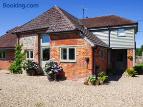 4 Bed in Shaftesbury oc-76544 - Image 3