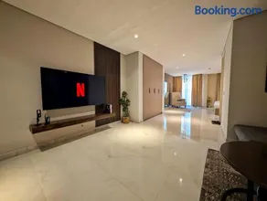 Lahore Gulberg Central - The Avenair - Premium One Bed Apartment - Image 2