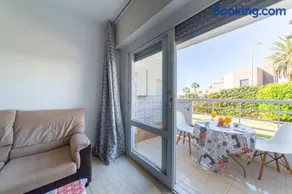 Studio avec piscine, terrasse et jardin | Vue jardin | Adapté au travail à distance - Image 5