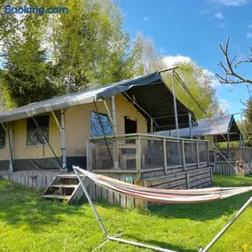 chalet et cabane dans la montagne au Camping les Sapins - Image 4
