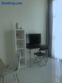 Chic Park Central 1Bedroom Perfect for Two - Image 2