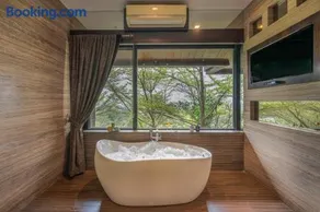 SaffronStays Rockford Manor - Image 3