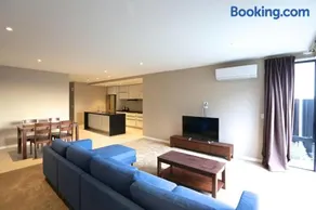 Golden Sun Apartment -Two bedrooms, Three bedrooms - Image 1