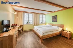 Hotel Hirschen - Image 2
