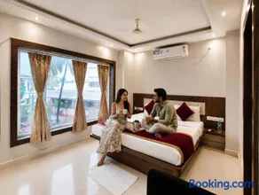 HOTEL NEW PREMIUM #HOME TOWN PURI - Near SWARGADWAR GOLDEN BEACH and Shree Jagannath Temple - Fully - Air - Conditioned-with-Lift-wifi - and Parking Facilities - Near Bengali Market with Prime Location - Best Hotel In Puri - Image 1