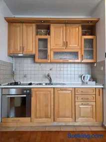 Galileo Apartment - Bright & Cozy with Parking - Image 5