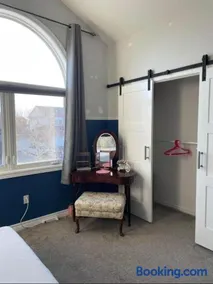 Serene Bedroom with Private Ensuite - Image 2