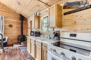 Mountain Cabin In Woods And Views Hot Tub - Image 4