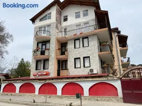 Hotel Chinara - Image 2