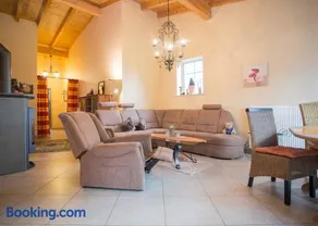 Attraente appartamento accogliente e familiare con piscina, terrazza e griglia | Vista sul giardino - Image 4