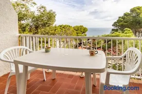 Carboneres 46 - Apartamento con terraza y vistas - Image 1