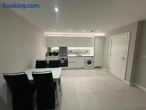 High Wycombe Apartments - Image 5