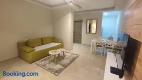 Apartman Front - Image 3