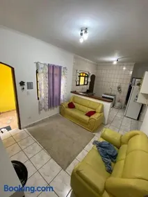 casa com piscina em Mongaguá - Image 2