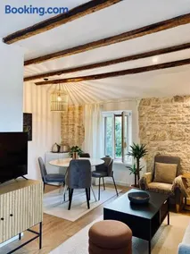The Village View Apartment - Image 2