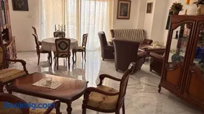 Apartment in secure residence - Image 4