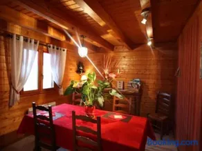 Chalet confort en montagne, près des thermes et circuits de rando, idéal pour famille - Image 2