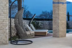 Villa White Rose with private pool - Image 2