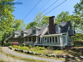 Acadia Lobsterman's Farmhouse & Cottage - Image 2