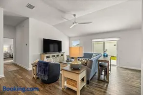 New 2BR The Villages | Golf Cart | Eastport Sq. - Image 2