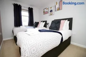 De Haia Road 3BR House Newport - Image 4
