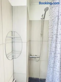 aday - Central Studio Apartment - Image 4