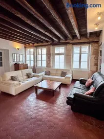 Maison de caractère au cœur du village - Image 1