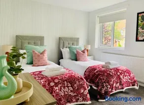 Foxcroft - Image 3