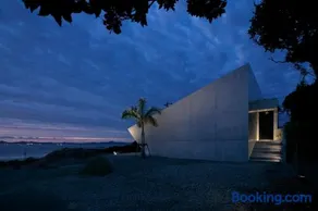 VILLA WHITE - Image 1