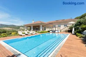 Luxury Seaview Villa by Olala Homes - Image 4