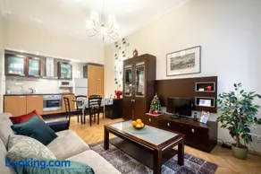 Classic Apartments in Old Town - Image 2