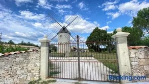 Les Curies - ludogîte, gîte et moulin avec piscine - Image 4
