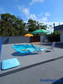 Casa com Piscina e ampla area de festas - Image 2