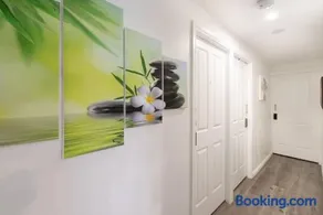 Comfy Private Single Room in Carramar - Nearby Station & Shops - Shared Bathroom - Image 1