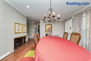 LUXURY HOME 5 BR 3 BA Near Beaches and Venues - Image 3