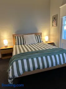 Wattle Cottage - Image 2