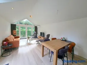 Moderne Tiny Chalet, 20 min van Zeeuwse Kust VP072 - Image 2